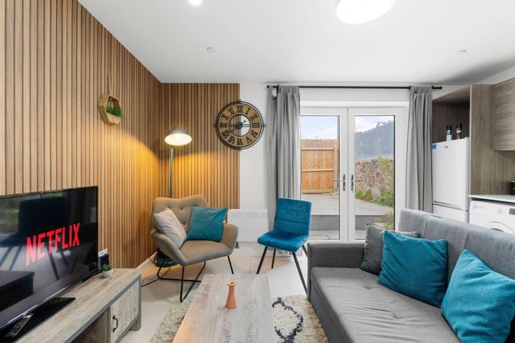 Modern Spacious Three Bedrooms With Private Garden Cardiff Exteriér fotografie